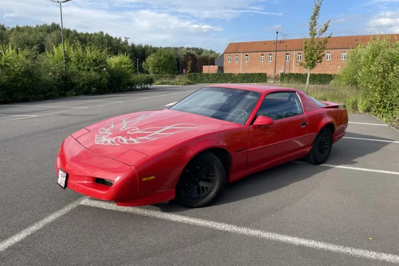 Pontiac Firebird + GTA Pack
