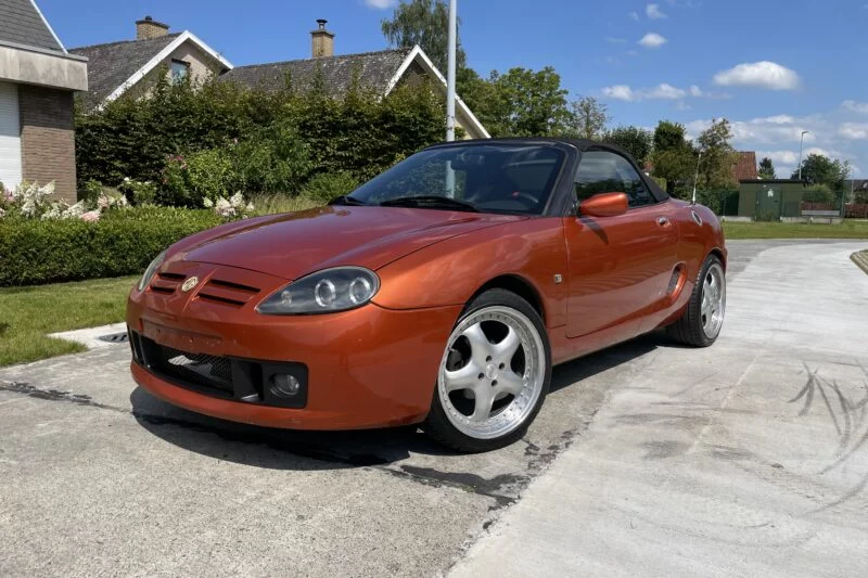MG F